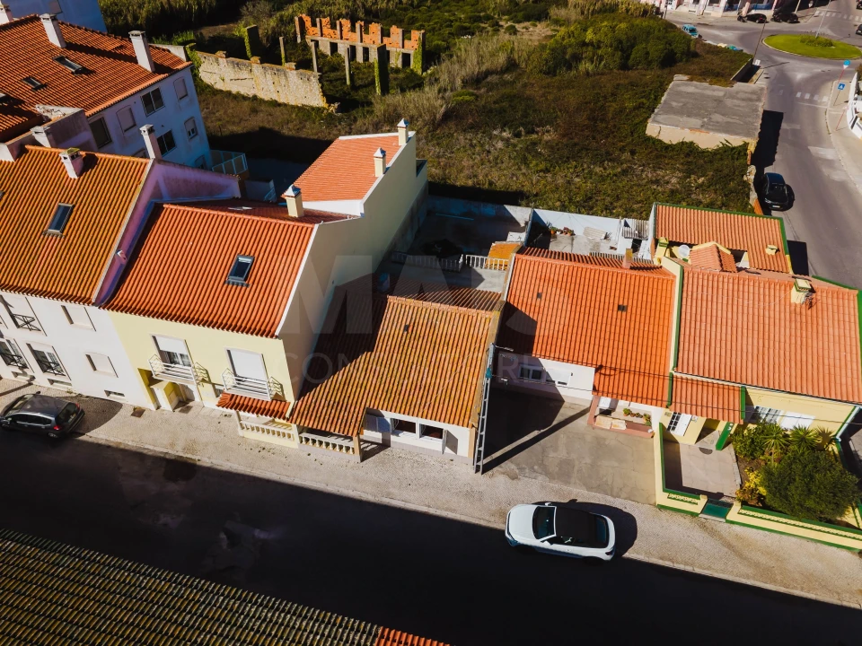 Moradia T3 para Venda em Peniche Foto 1