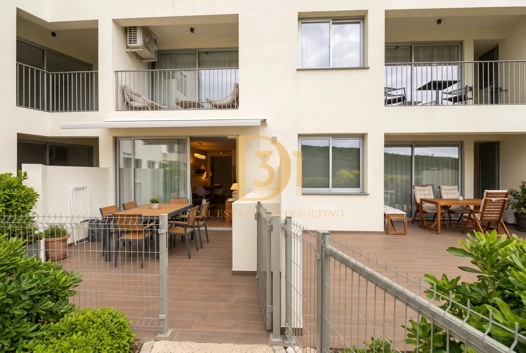 Apartamento T2 para Venda em Camara de Lobos Foto 2