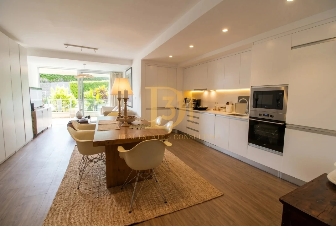 Apartamento T2 para Venda em Camara de Lobos Foto 1