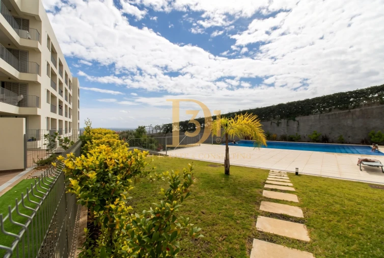 Apartamento T2 para Venda em Camara de Lobos Foto 3