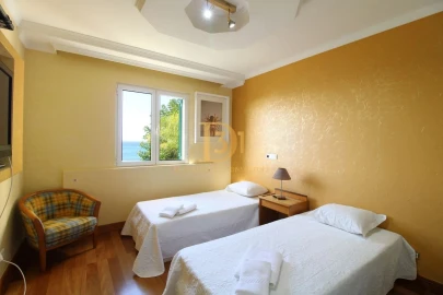 Apartamento T4 para Arrendamento em São Martinho