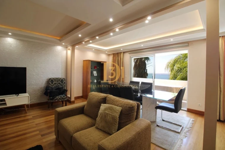 Apartamento T4 para Arrendamento em São Martinho Foto 5