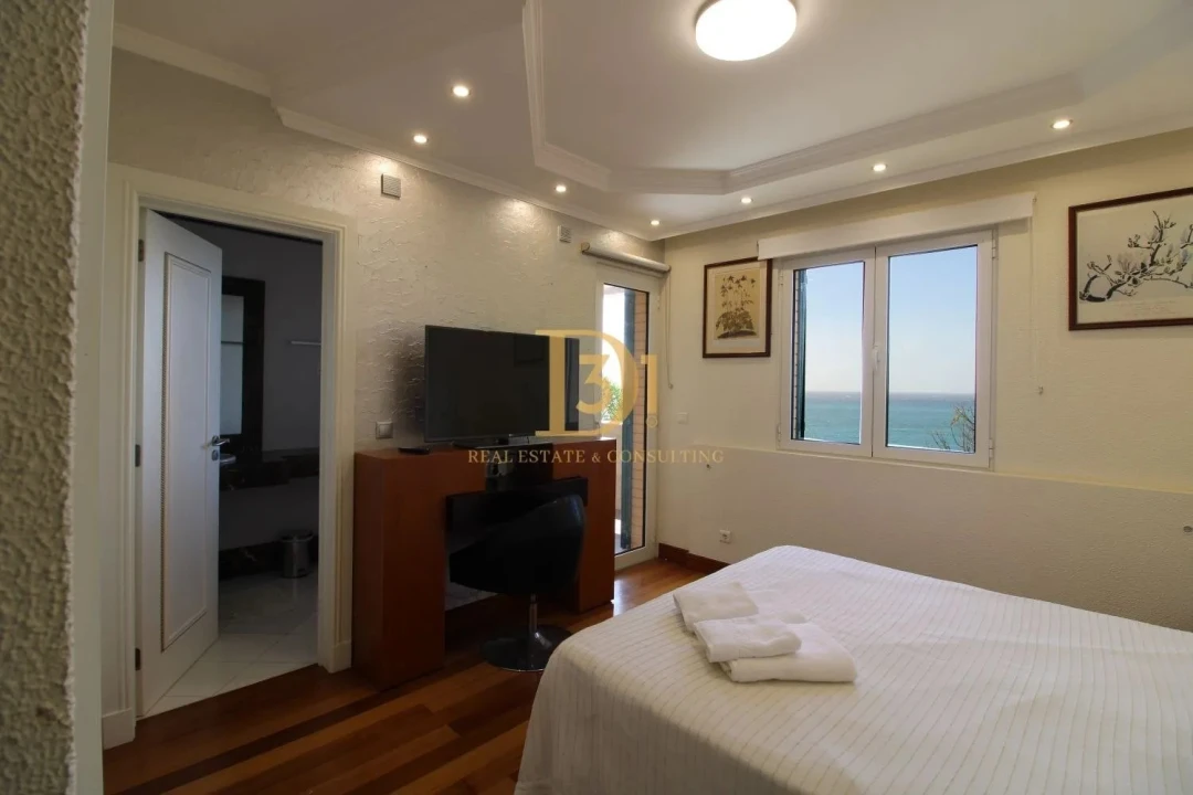 Apartamento T4 para Arrendamento em São Martinho Foto 7