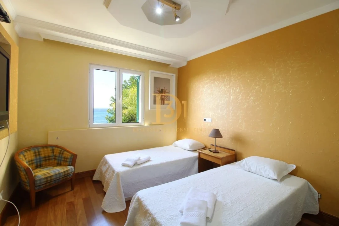 Apartamento T4 para Arrendamento em São Martinho Foto 8