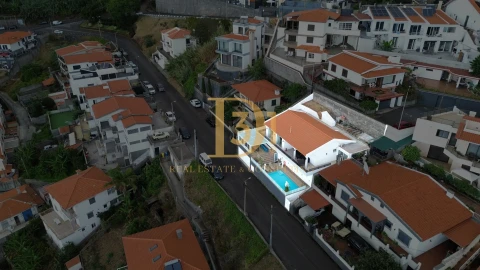 Moradia T4 para Arrendamento em Monte