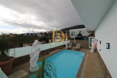 Moradia T4 para Arrendamento em Monte