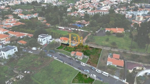 Terreno para Venda em Funchal (São Pedro)