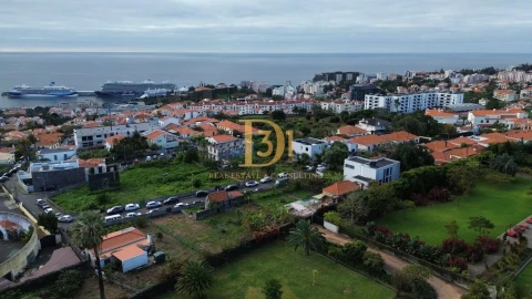 Terreno para Venda em Funchal (São Pedro)