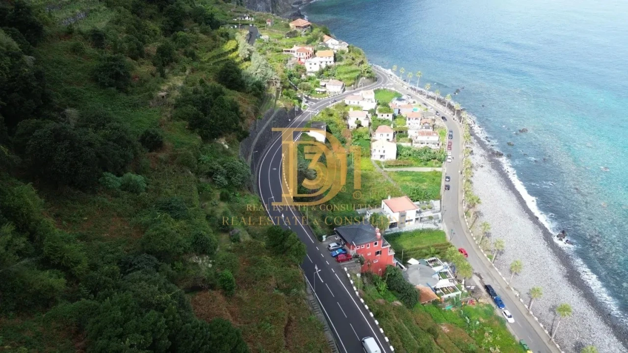 Terreno para Venda em Seixal Foto 1