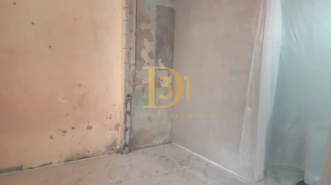 Moradia T4 para Venda em Funchal (São Pedro)