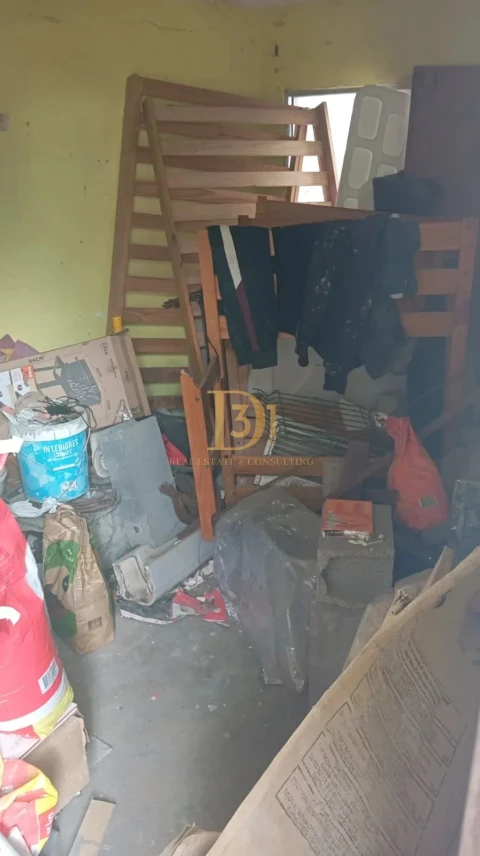 Moradia T4 para Venda em Funchal (São Pedro)