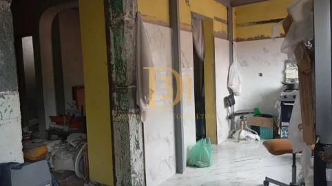 Moradia T4 para Venda em Funchal (São Pedro)
