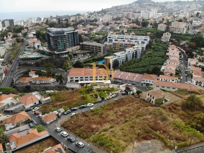 Terreno para Venda em Funchal (São Pedro) Foto 3