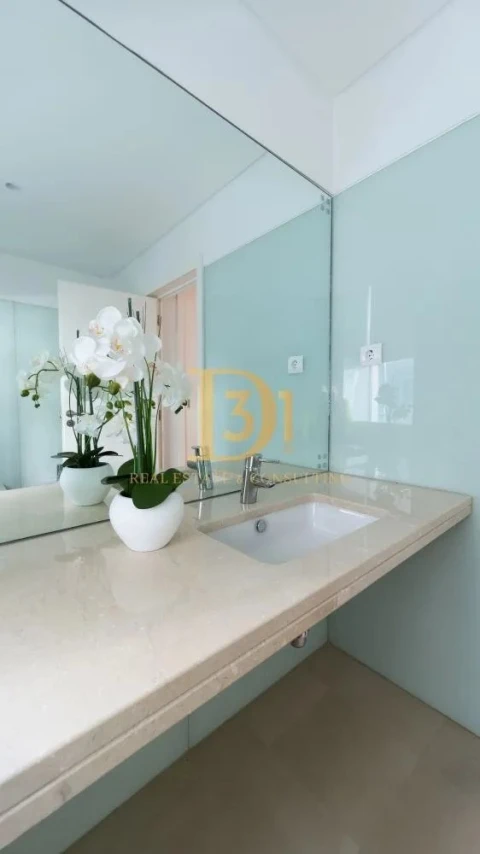 Apartamento T4 para Venda em Funchal (São Pedro)