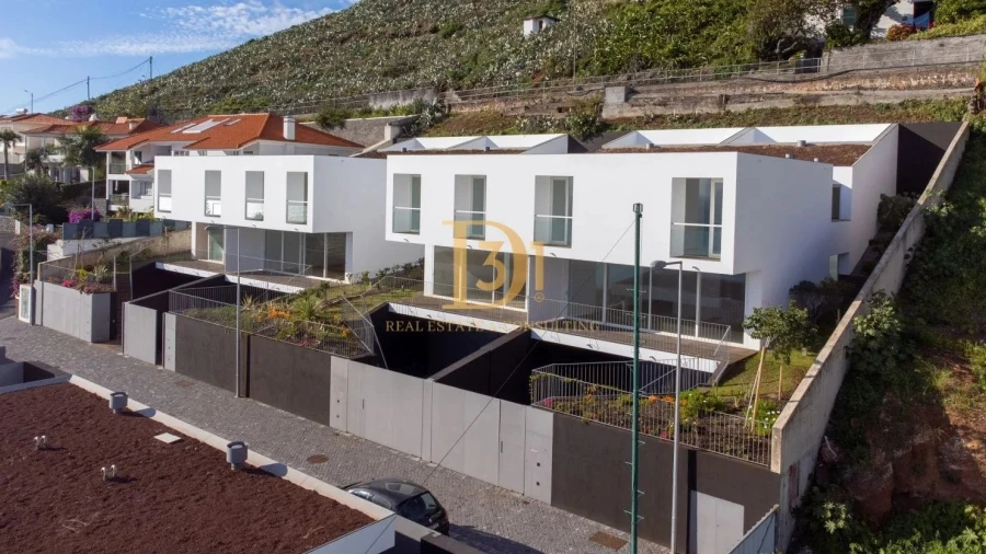 Moradia T3 para Venda em São Martinho