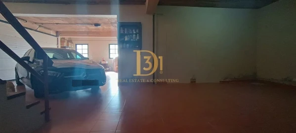 Moradia T4 para Venda em Funchal (Santa Maria Maior)