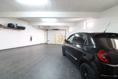 Moradia T4 para Venda em Funchal (Santa Maria Maior)