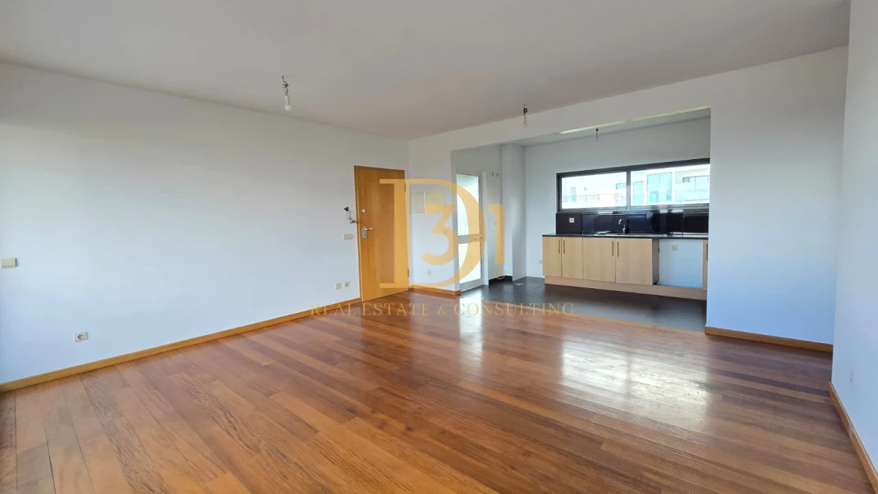 Apartamento T2 para Venda em Santo Antonio Foto 3