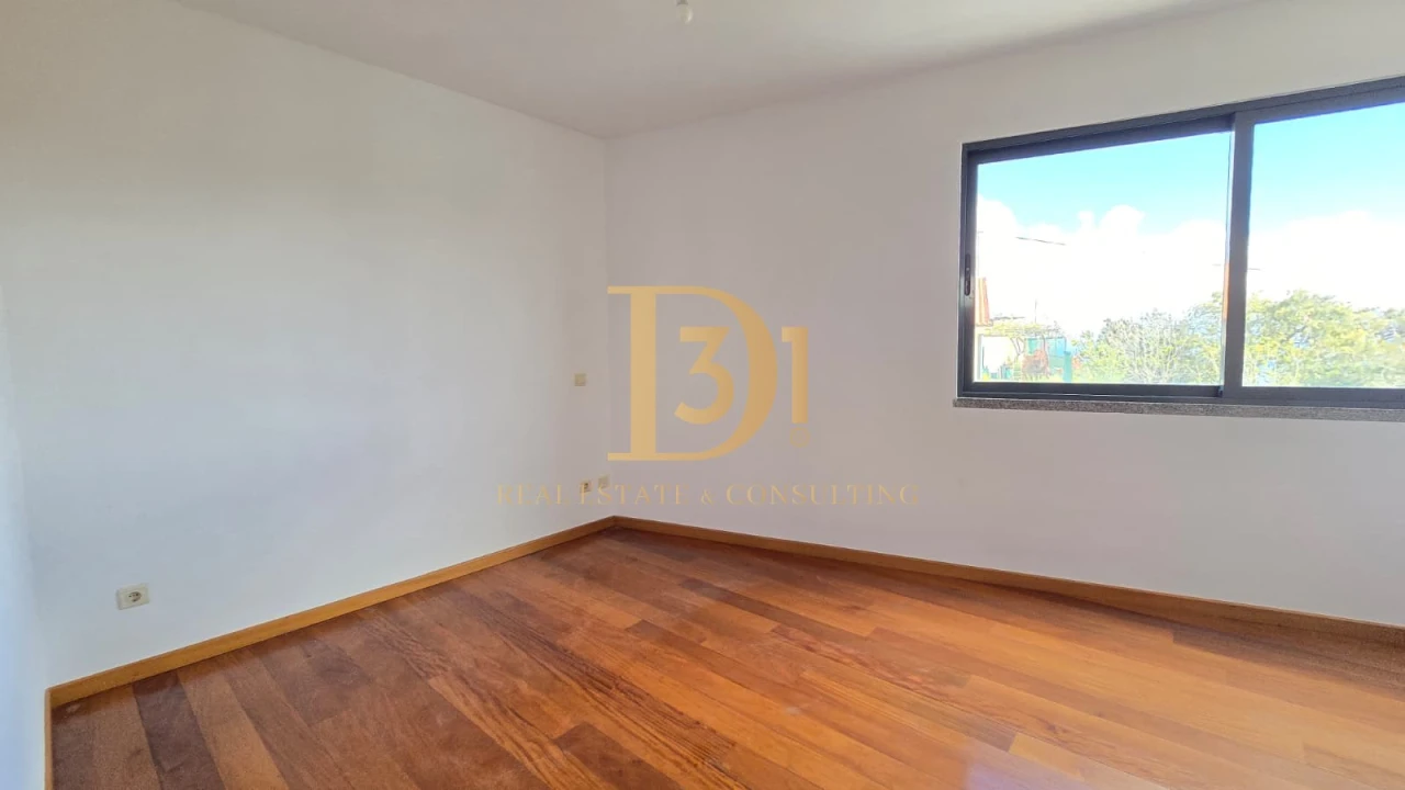 Apartamento T2 para Venda em Santo Antonio Foto 7