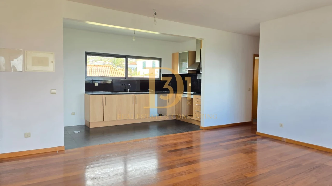 Apartamento T2 para Venda em Santo Antonio Foto 6