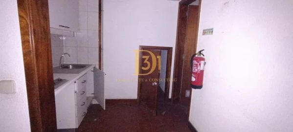 Loja para Venda em Ribeira Brava