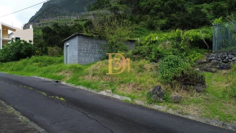 Terreno para Venda em São Vicente