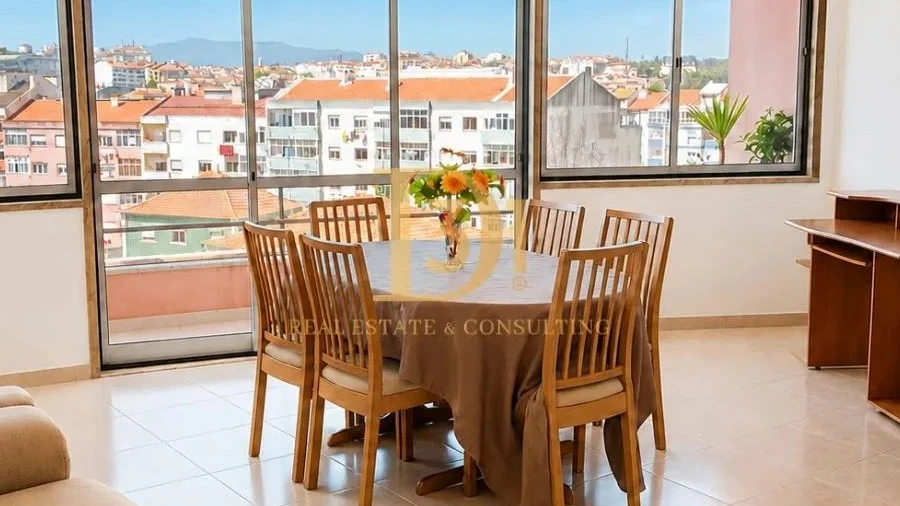 Apartamento T3 para Venda em Agualva e Mira-Sintra
