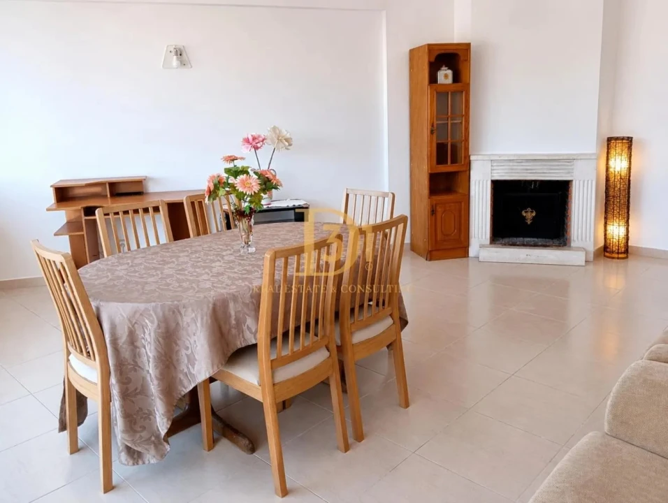 Apartamento T3 para Venda em Agualva e Mira-Sintra Foto 3