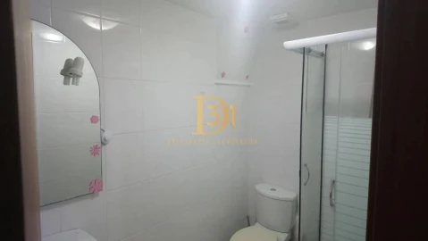 Moradia T1 para Venda em São Gonçalo