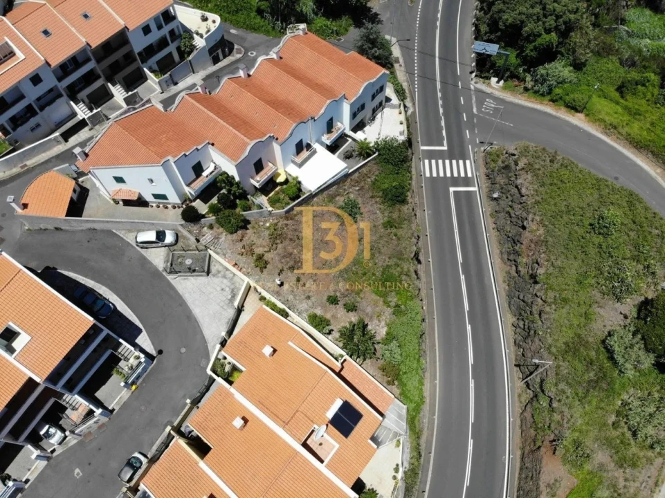 Terreno para Venda em Caniço Foto 8