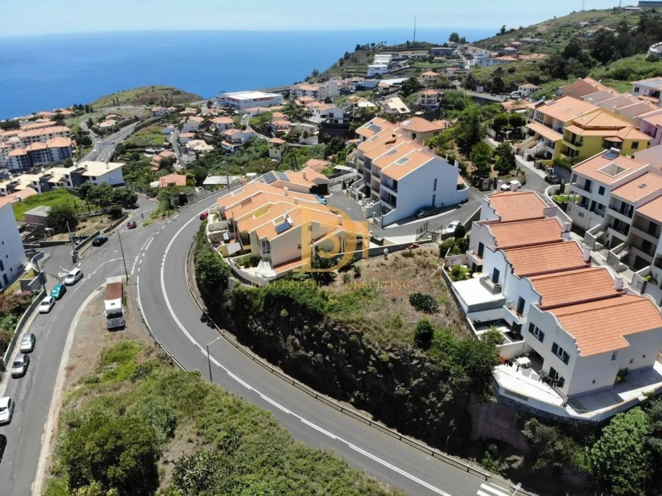 Terreno para Venda em Caniço Foto 7