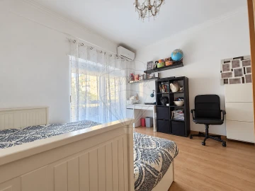Apartamento T3 para Venda em Póvoa de Santa Iria e Forte da Casa
