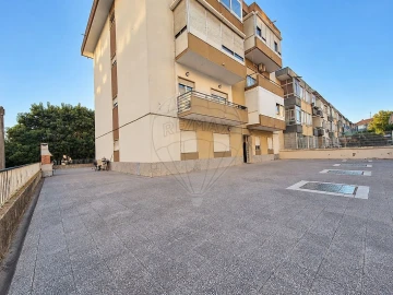 Apartamento T3 para Venda em Póvoa de Santa Iria e Forte da Casa