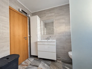 Apartamento T3 para Venda em Póvoa de Santa Iria e Forte da Casa
