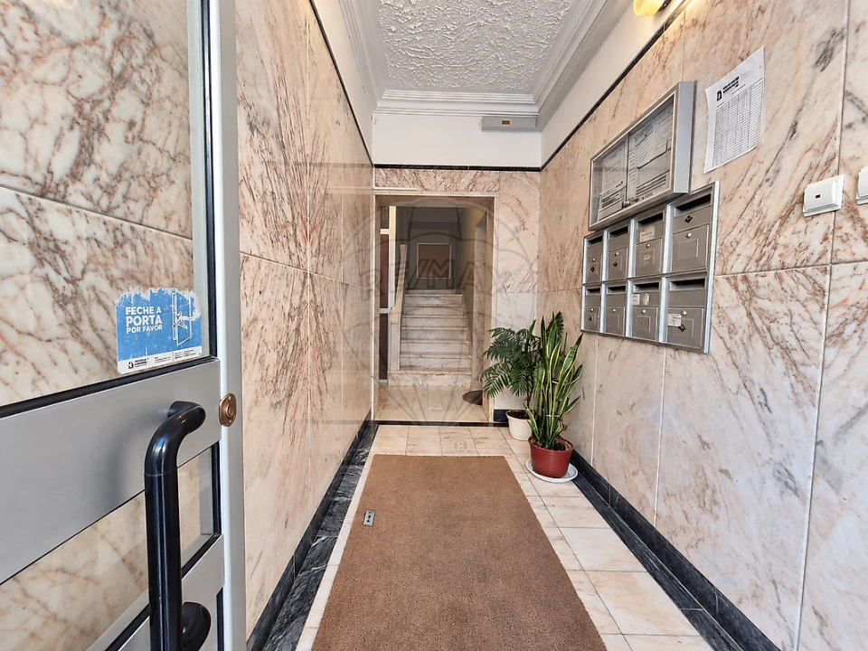 Apartamento T3 para Venda em Póvoa de Santa Iria e Forte da Casa Foto 13