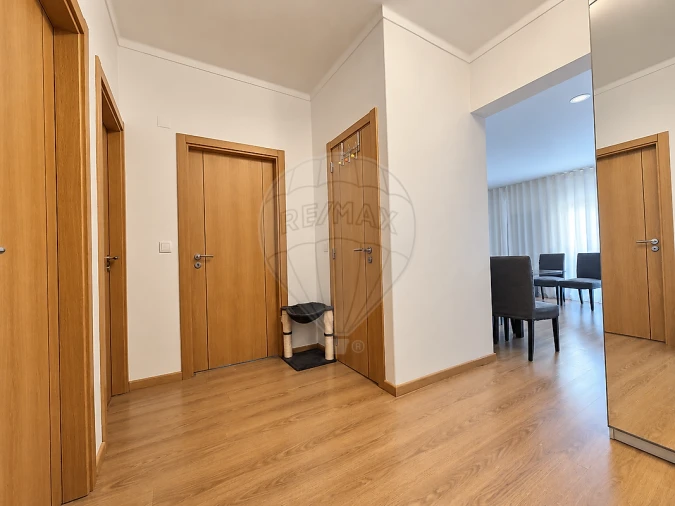 Apartamento T3 para Venda em Póvoa de Santa Iria e Forte da Casa Foto 28