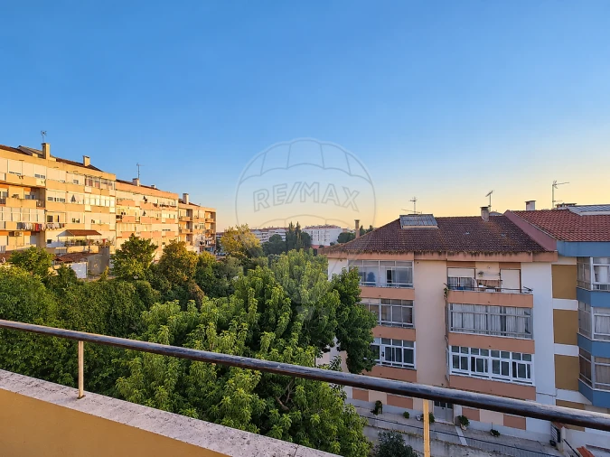 Apartamento T3 para Venda em Póvoa de Santa Iria e Forte da Casa Foto 41
