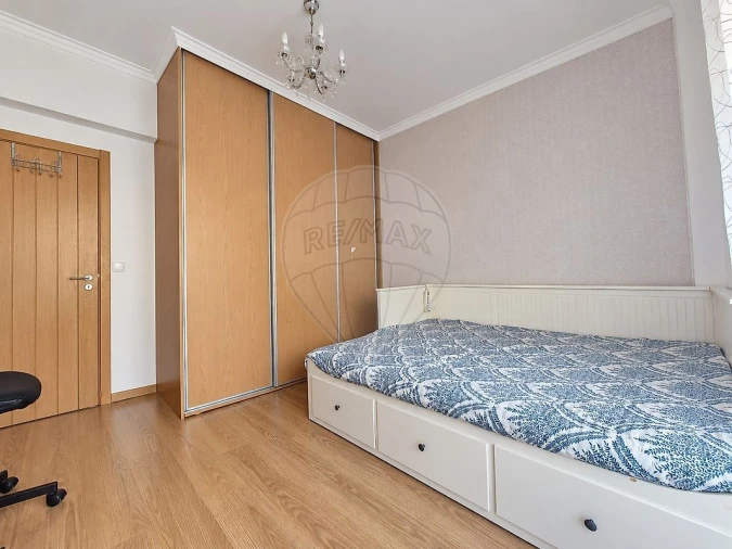 Apartamento T3 para Venda em Póvoa de Santa Iria e Forte da Casa Foto 2