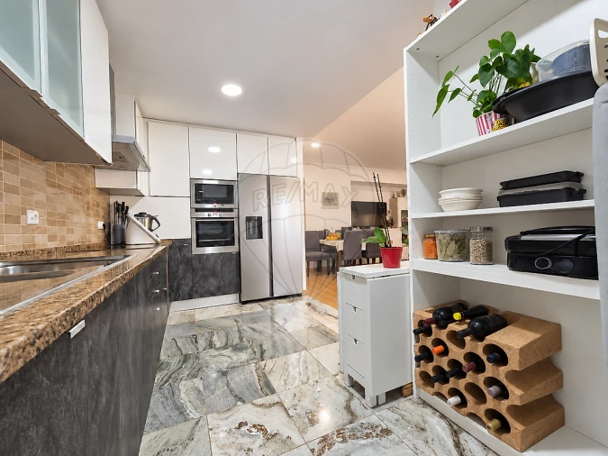 Apartamento T3 para Venda em Póvoa de Santa Iria e Forte da Casa Foto 35