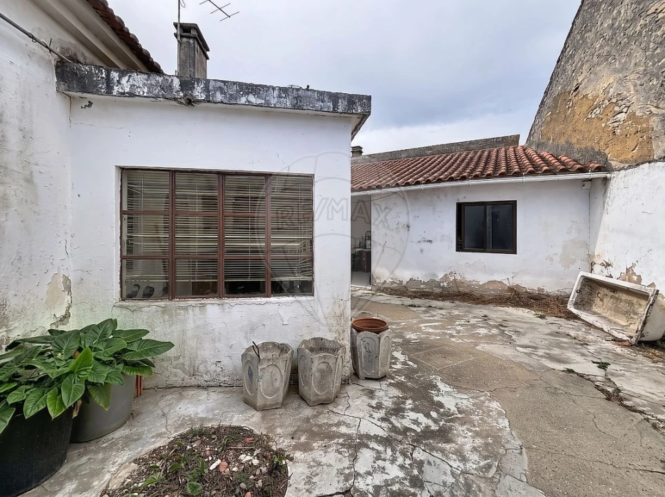 Moradia T2 para Venda em Rio Maior Foto 5