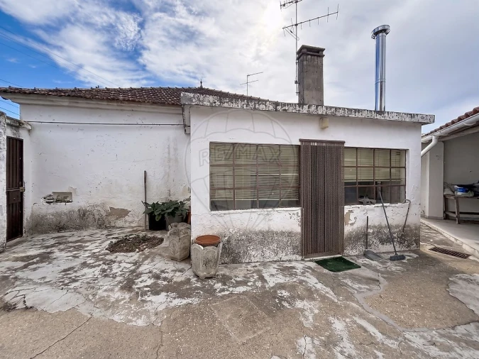 Moradia T2 para Venda em Rio Maior Foto 12