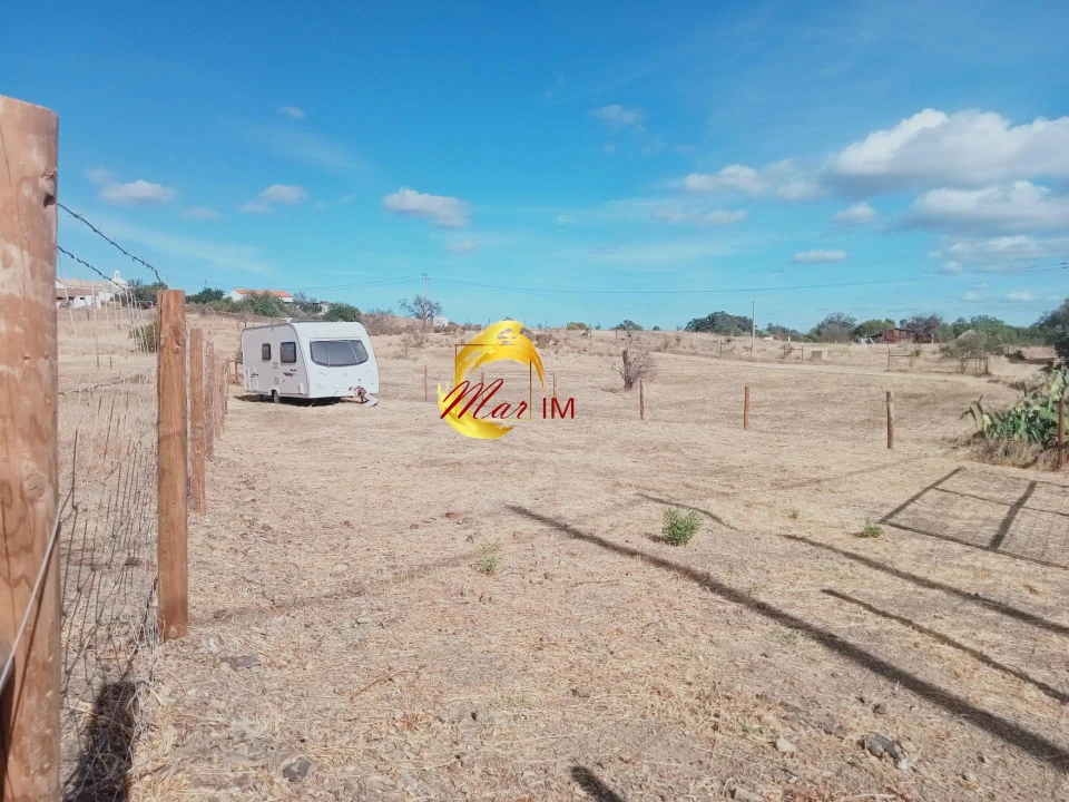 Terreno Agricola ou Rústico para Arrendamento em Azinhal Foto 1