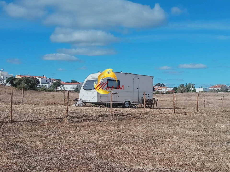 Terreno Agricola ou Rústico para Arrendamento em Azinhal Foto 2