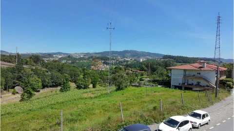 Terreno para Venda em Pencelo