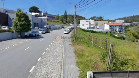 Terreno para Venda em Pencelo