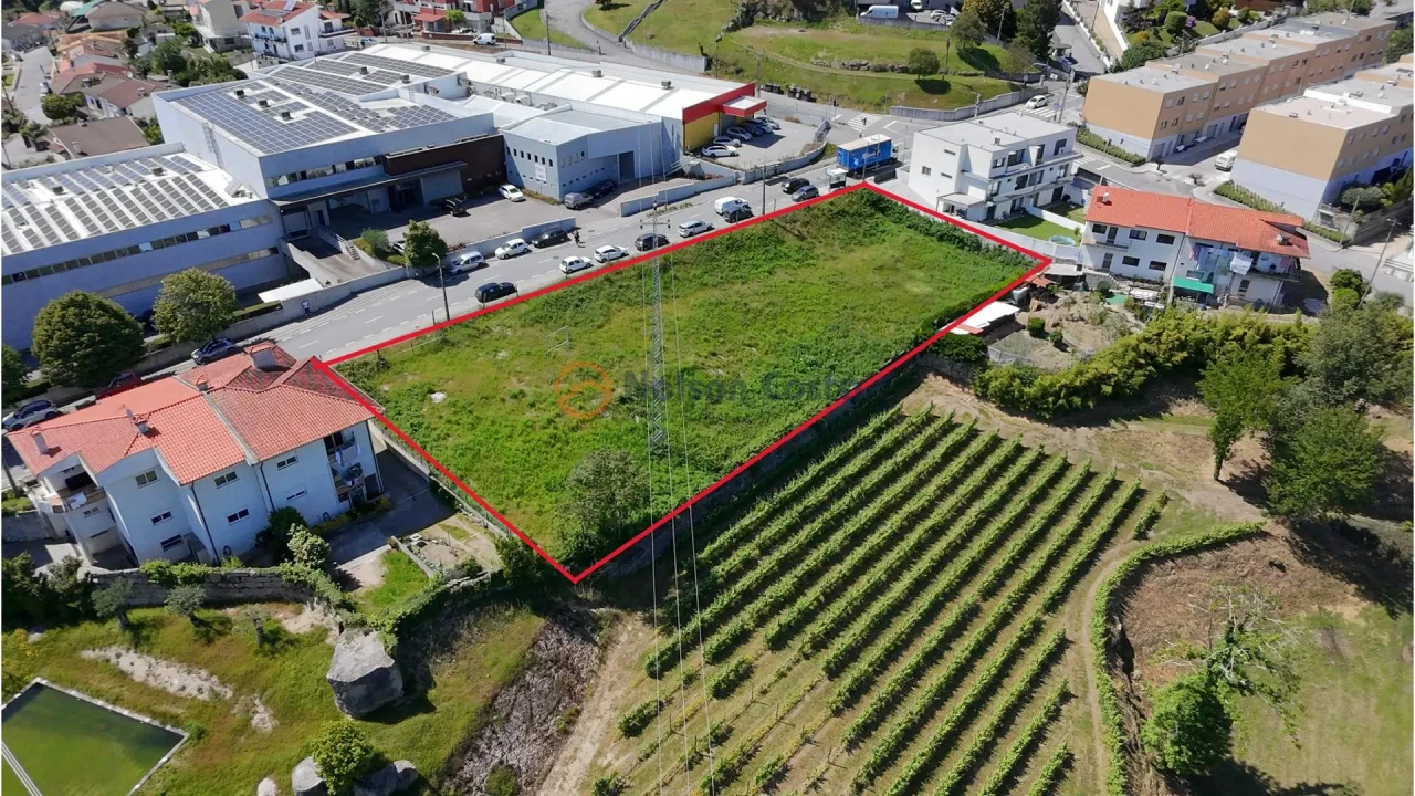 Terreno para Venda em Pencelo Foto 1