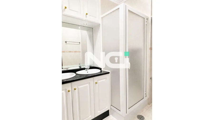 Apartamento T3 para Venda em Urgezes Foto 5