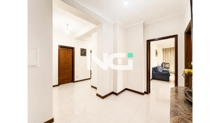 Apartamento T3 para Venda em Urgezes Foto 10