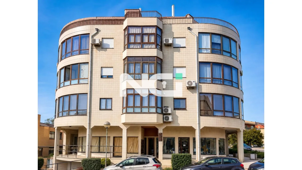 Apartamento T3 para Venda em Urgezes Foto 2
