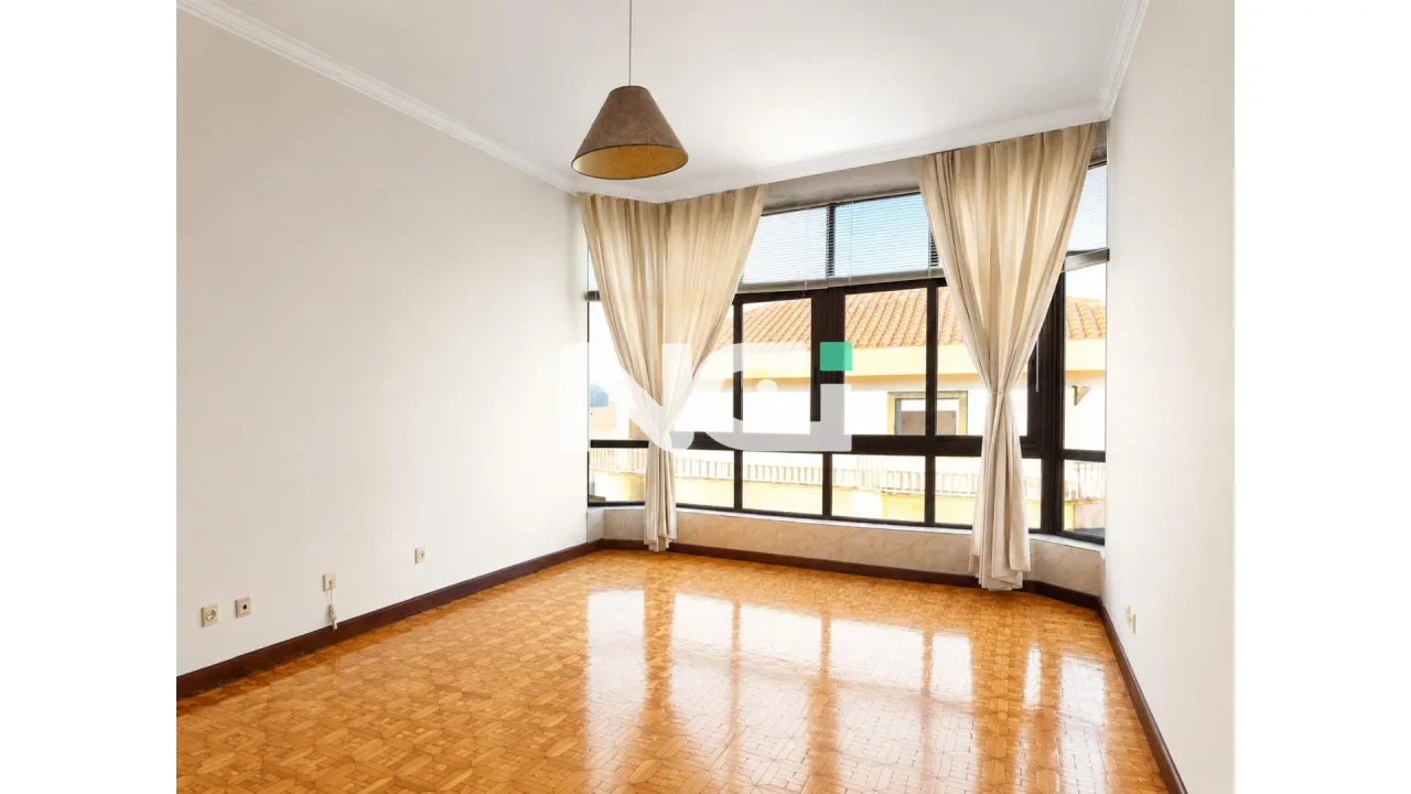 Apartamento T3 para Venda em Urgezes Foto 8